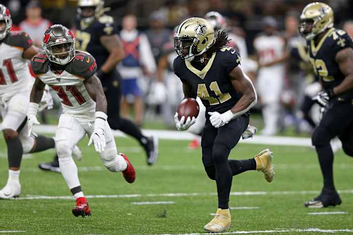 New Orleans Saints running back Alvin Kamara (41) runs the ball against the Tampa Bay Buccaneers. Mandatory Credit: Chuck Cook-USA TODAY