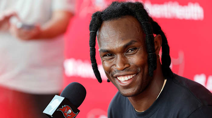 Buccaneers wide receiver Julio Jones