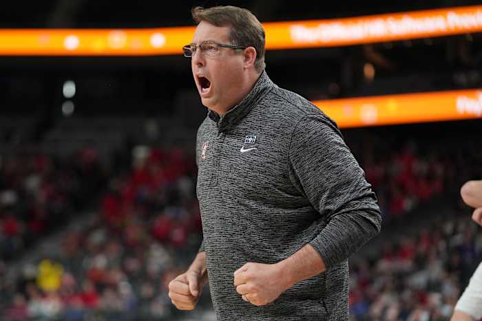 Stanford Cardinal head coach Jerod Haase is pictured in a game against the Arizona Wildcats during the second half at T-Mobile Arena