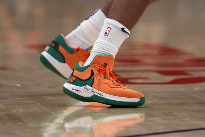 Phoenix Suns guard Chris Paul wears the Jordan CP3.13 'FAMU' sneakers.