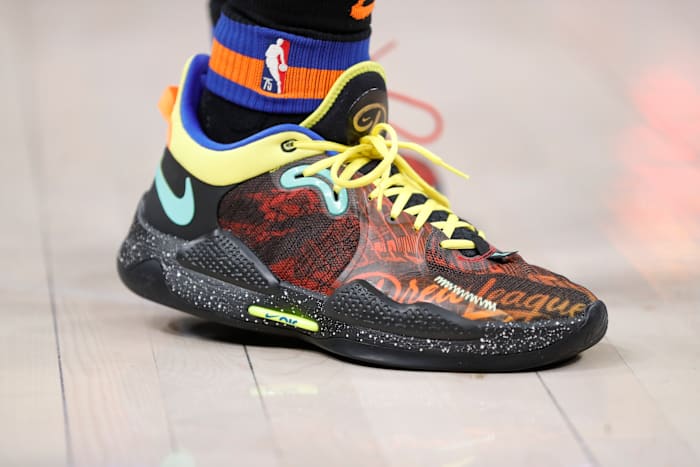 New York Knicks guard Immanuel Quickley wears the Nike PG 5 'Drew League' sneakers against the Oklahoma City Thunder on December 31, 2021.