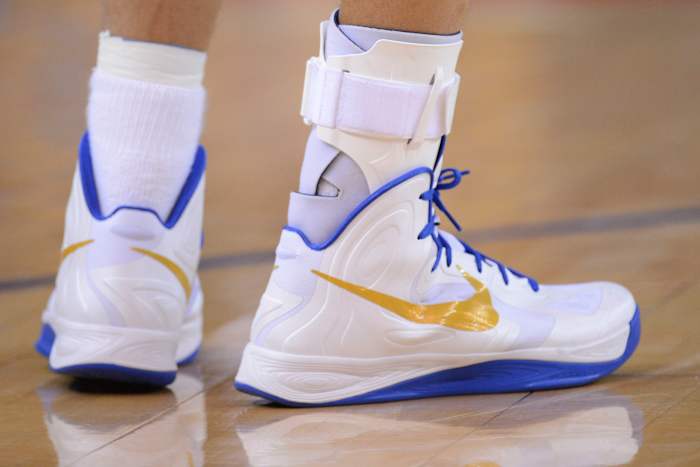 Golden State Warriors point guard Stephen Curry left Nike for Under Armour in 2013 after a failed meeting. Nico Harrison debunked the legendary story on the Point Forward podcast.