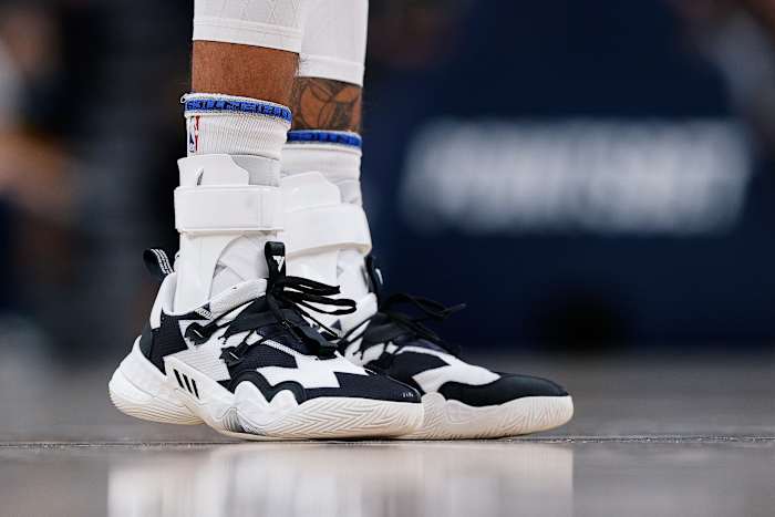 Atlanta Hawks guard Trae Young wears the Adidas Trae Young 1 'SO SO DEF' sneakers Denver Nuggets on November 12, 2021.