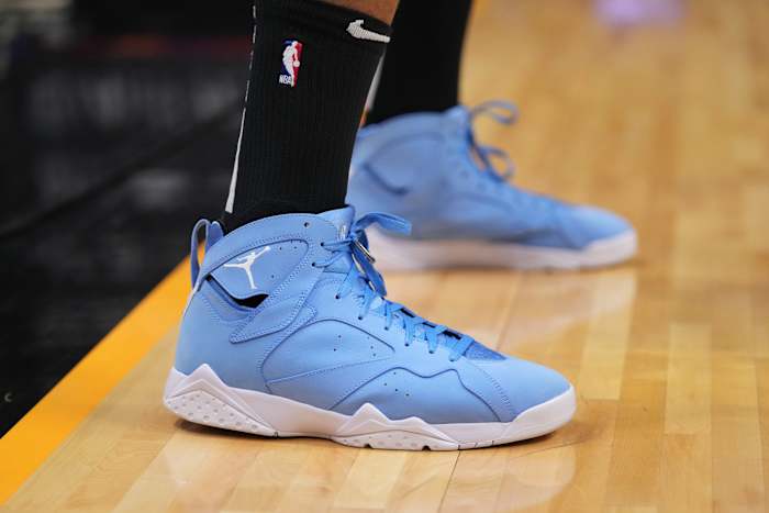 Miami Heat forward P.J. Tucker wears the Air Jordan 7 'Pantone' shoes against the New York Knicks on March 25, 2022.