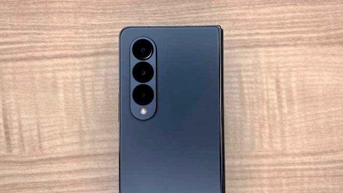 9-Samsung Galaxy Z Fold 4 Review