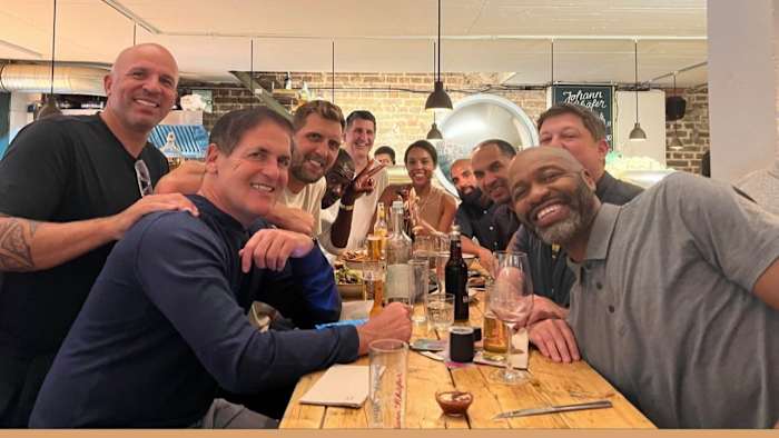 37E81AEE-91A9-45A1-AA6E-11EB7AEF8010