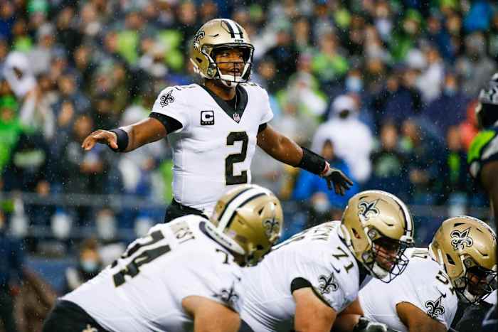 New Orleans Saints quarterback Jameis Winston (2) stands over center. Mandatory Credit: Joe Nicholson-USA TODAY Sports