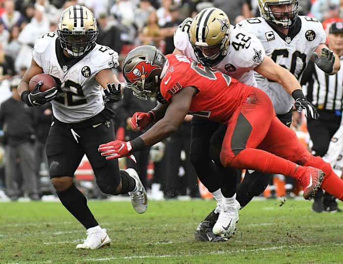 Dec 9, 2018; New Orleans Saints running back Mark Ingram (22) runs against Tampa Bay Buccaneers linebacker Lavonte David (54). Mandatory Credit: Jonathan Dyer-USA TODAY Sports