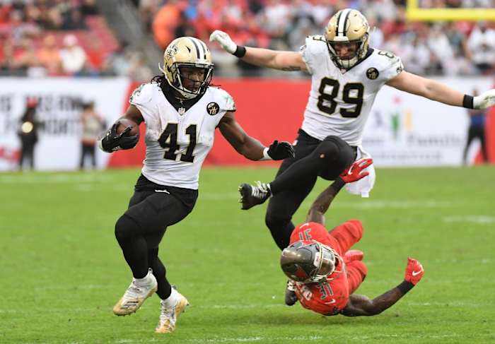 Dec 9, 2018; New Orleans Saints running back Alvin Kamara (41) runs the ball against the Tampa Bay Buccaneers. Mandatory Credit: Jonathan Dyer-USA TODAY Sports