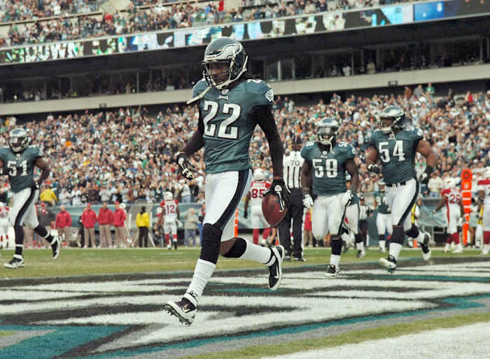 Asante Samuel celebrates his 20yard interception return when he played with the Eagles