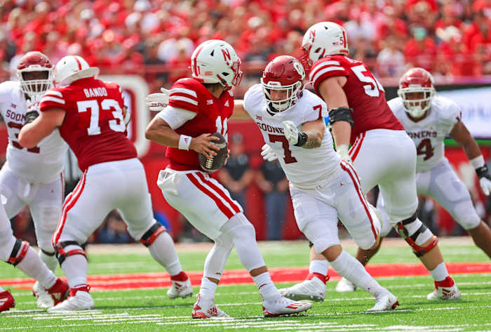 Jaren Kanak rushing Nebraska QB Casey Thompson