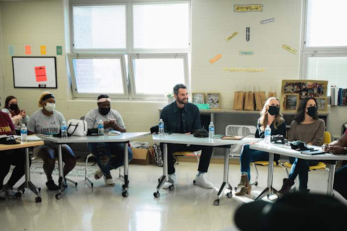 Kevin Love with Students