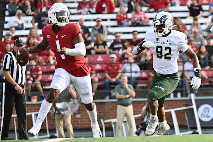 Washington State quarterback Cameron Ward throws a pass against the Colorado State Rams in week 3.