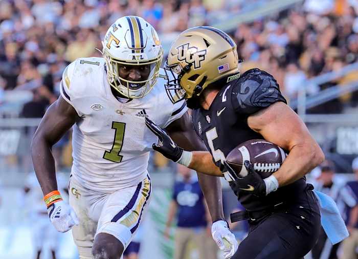 Georgia Tech linebacker Charlie Thomas