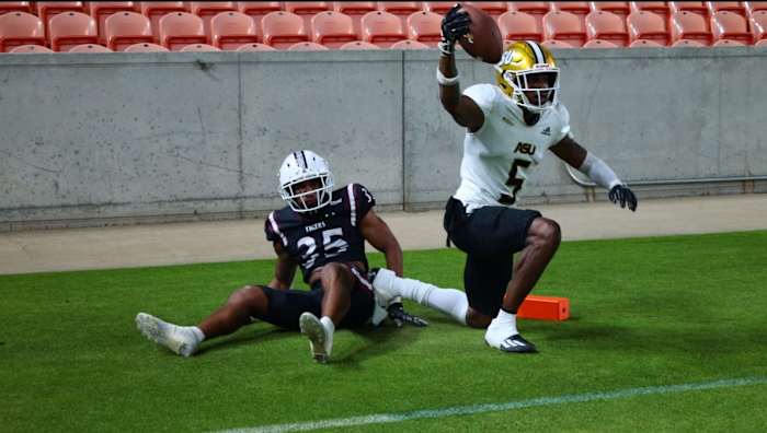 ASU One Hand Catch 2