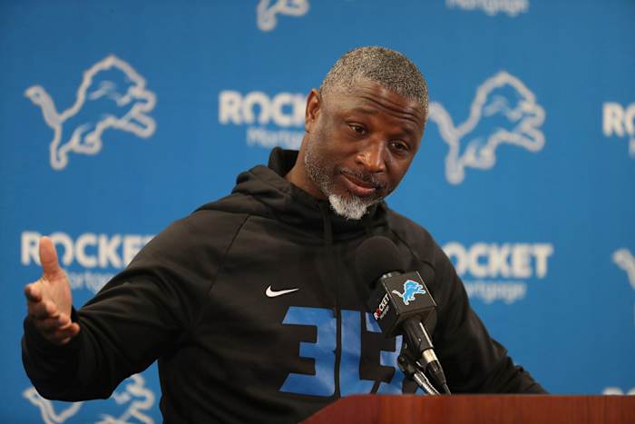 Detroit Lions defensive coordinator Aaron Glenn