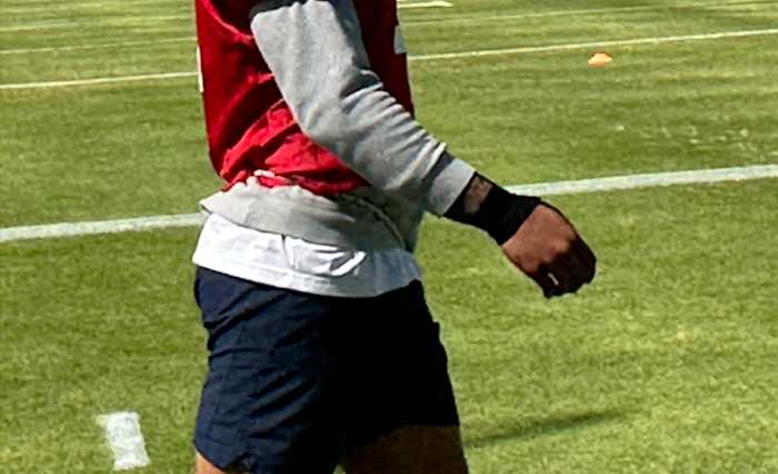 BDAEE466-4EB7-46A2-AB82-F467BEE3FEE9