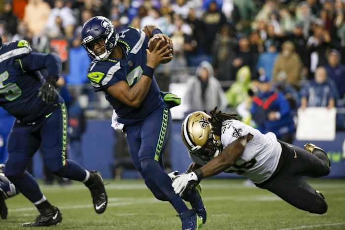 New Orleans Saints linebacker Demario Davis (56) sacks Seattle Seahawks quarterback Geno Smith (7). Mandatory Credit: Joe Nicholson-USA TODAY