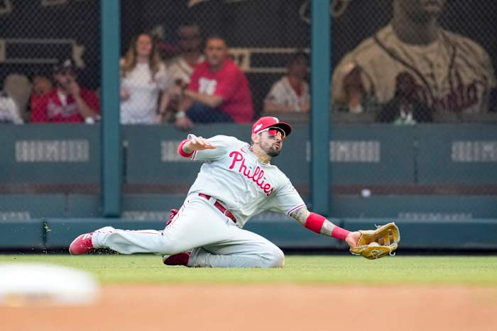 Phillies right fielder Nick Castellanos makes a brilliant sliding catch in the ninth inning against the Braves.