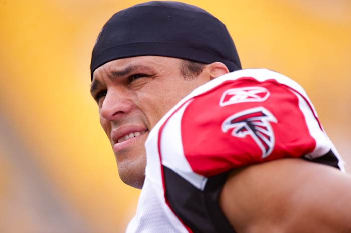 What drives tight ends? Says Gonzalez, one of the best: “insecurity.”