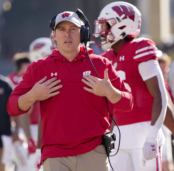 Wisconsin head coach Jim Leonhard talking during the first quarter against Purdue.