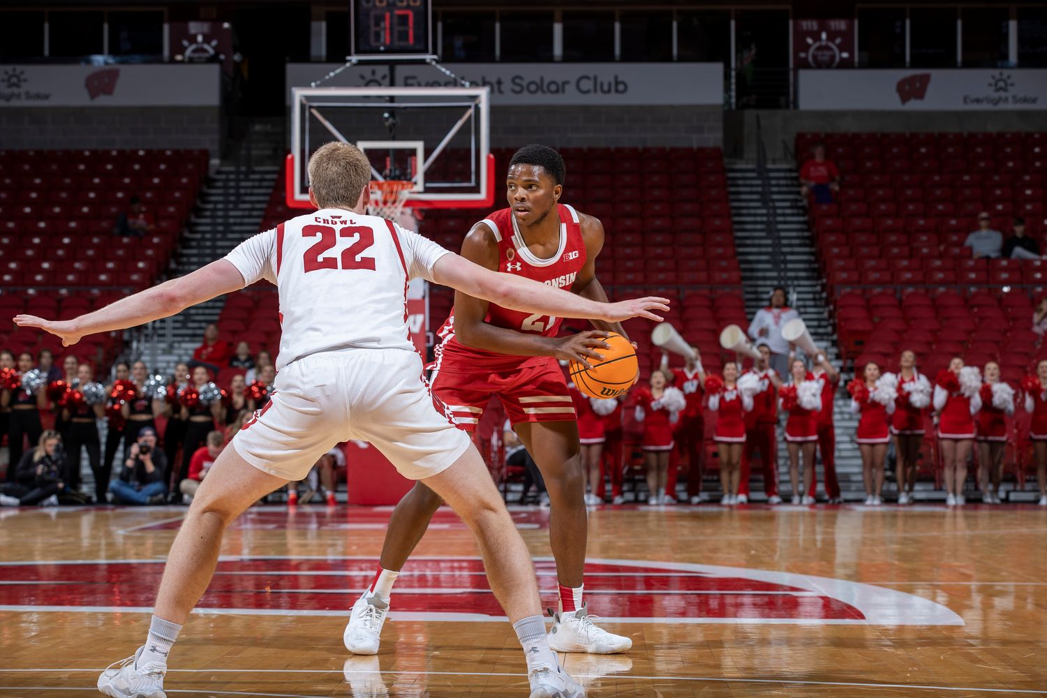 Wisconsin forward Chris Hodges holding the basketball on offense during the Red-White Scrimmage.