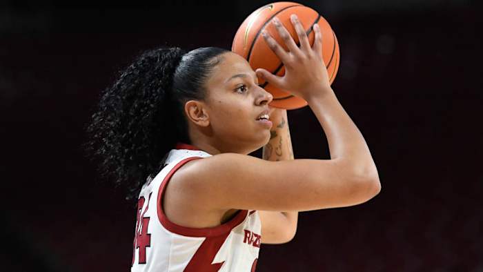 111722-Chrissy Carr-Kent State-andy-2