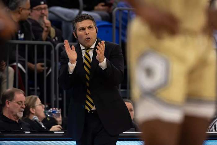 Georgia Tech head coach Josh Pastner