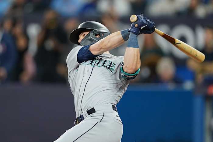 Mariners outfielder Mitch Haniger hits a double against the Blue Jays. (2022)