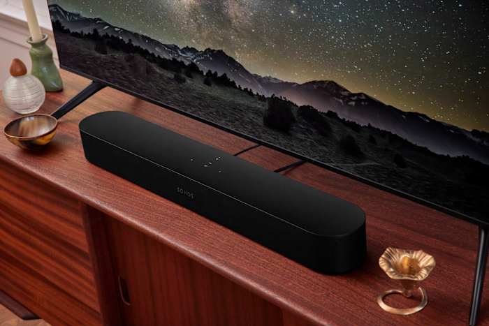 Sonos Beam Second-Generation in Black.