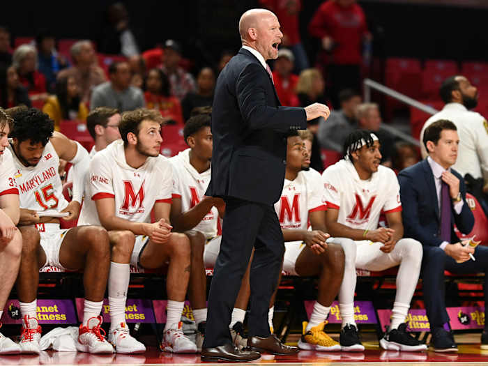 Maryland coach Kevin Willard shouts instructions