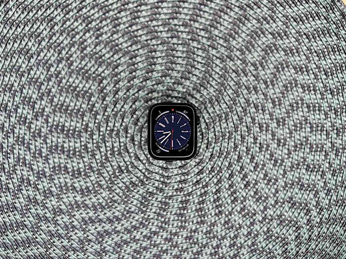 Apple Watch SE Review