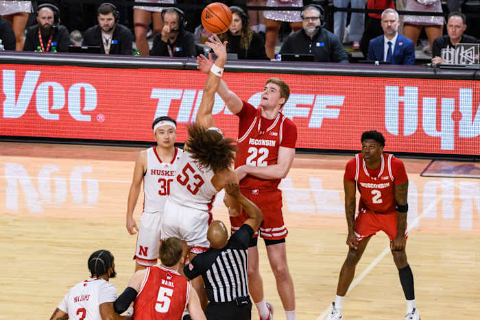 01_Josiah Allick_MBBvsWisconsin0201