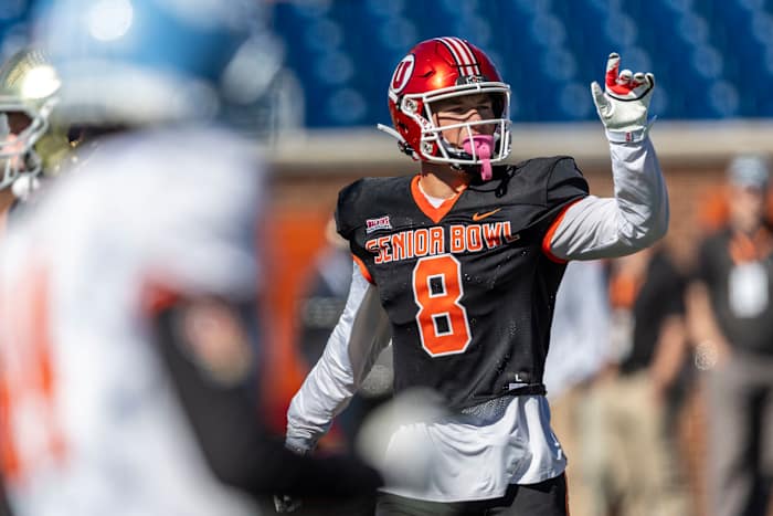 Jan 31, 2024; Mobile, AL, USA; National defensive back Cole Bishop of Utah (8) sets the play during practice for the National team at Hancock Whitney Stadium.