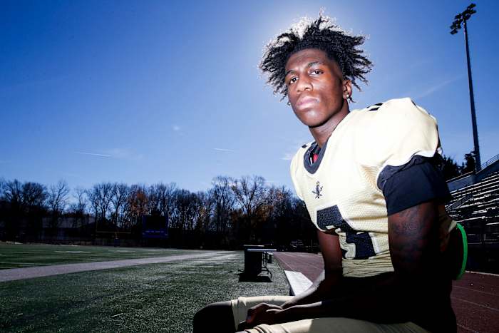 2025 WR Radarious Jackson during a photo shoot at Memphis University School. (Photo by Chris Day of The Commercial Appeal)