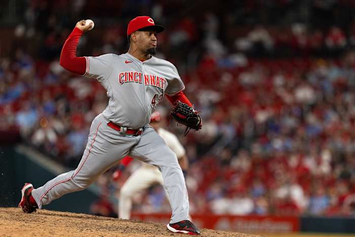 Sep 30, 2023; St. Louis, Missouri, USA; Cincinnati Reds relief pitcher Alexis Diaz (43) enters the game in the eighth inning against the St. Louis Cardinals at Busch Stadium. Mandatory Credit: Zach Dalin-USA TODAY Sports  