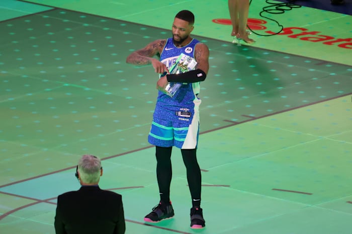 McClung y Lillard repiten como campeones del concurso de clavadas y triples