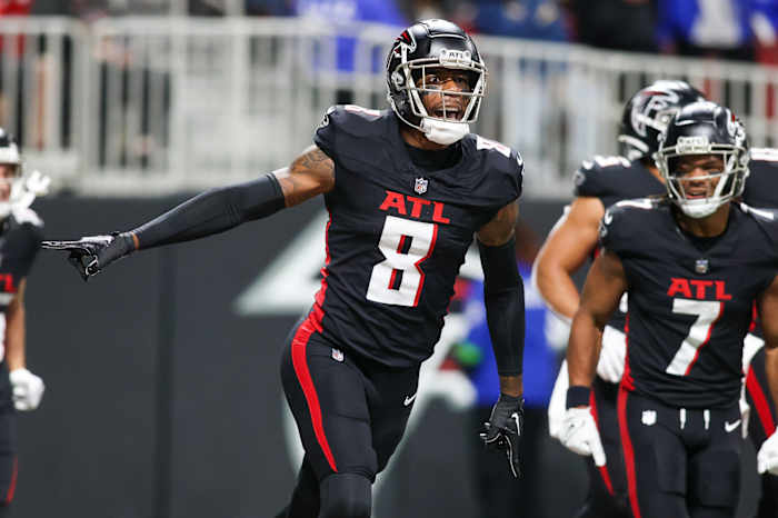 Dec 10, 2023; Atlanta, Georgia, USA; Atlanta Falcons tight end Kyle Pitts (8) celebrates after a touchdown against the Tampa Bay Buccaneers in the first half at Mercedes-Benz Stadium.