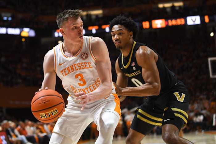 Tennessee Volunteers G Dalton Knecht during the win over Vanderbilt. (Photo by Hannah Mattix of the News Sentinel)