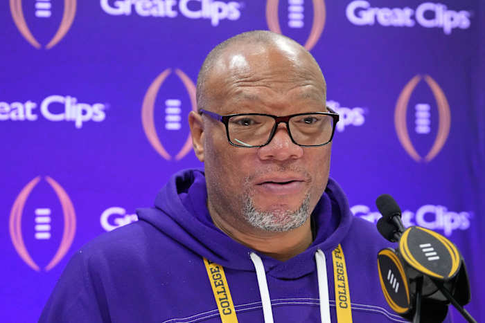 Tennessee Volunteers LB coach William Inge during media availability ahead of the 2024 CFP Title Game. (Photo by Kirby Lee of USA Today Sports)