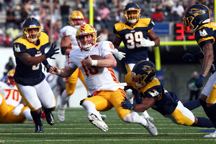 Apr 15, 2023; Memphis, TN, USA; Philadelphia Stars quarterback Case Cookus (10) runs the ball during the second half against the Memphis Showboats at Simmons Bank Liberty Stadium. Mandatory Credit: Petre Thomas-USA TODAY Sports