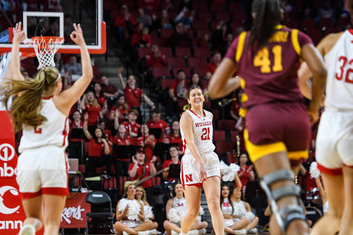 10_Anni Stewart, Logan Nissley_WBBvsMinnesota0224