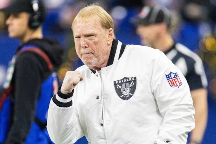 The Las Vegas Raiders players who the NFLPA surveyed expressed confidence in the team's owner, Mark Davis.