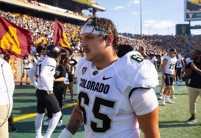 Colorado Buffaloes offensive guard Jack Bailey (65) against the Arizona State Sun Devils at Mountain America Stadium