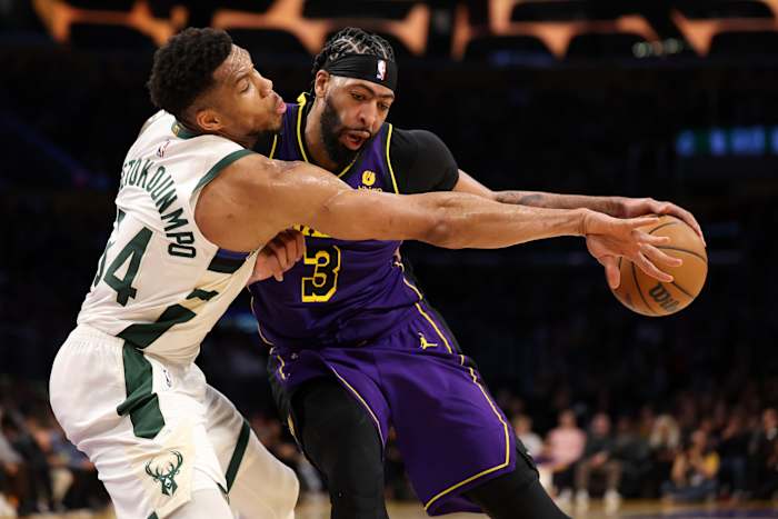 Milwaukee Bucks forward Giannis Antetokounmpo (34) defends Los Angeles Lakers forward Anthony Davis (3) during the third quarter at Crypto.com Arena.