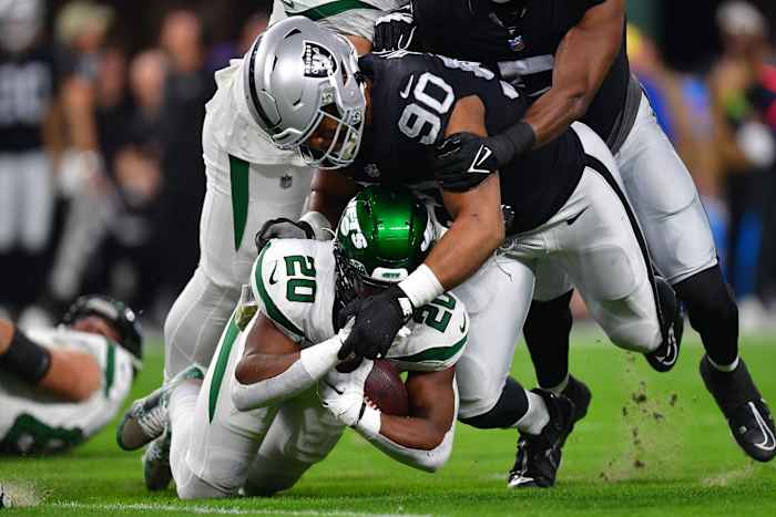 Veteran defensive tackle Jerry Tillery (90) played 25 games for the Las Vegas Raiders.