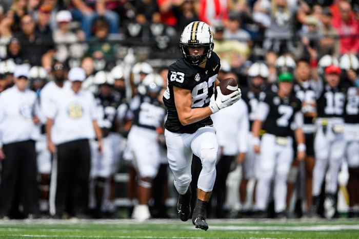 Oct 14, 2023; Nashville, Tennessee, USA; Vanderbilt Commodores wide receiver London Humphreys (83) makes a catch against the Georgia Bulldogs during the first half at FirstBank Stadium. Mandatory Credit: Steve Roberts-USA TODAY Sports