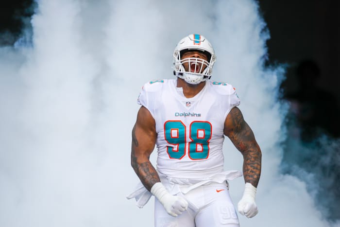 Nov 13, 2022; Miami Gardens, Florida, USA; Miami Dolphins defensive tackle Raekwon Davis (98) takes the field prior to the game against the Cleveland Browns at Hard Rock Stadium. Mandatory Credit: Sam Navarro-USA TODAY Sports