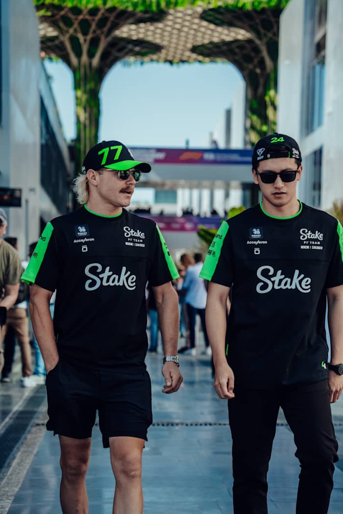 Valtteri Bottas - Zhou Guanyu - Sauber