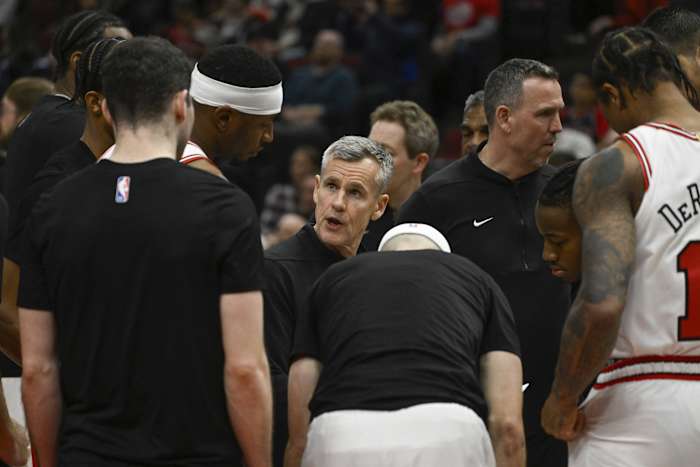 March 14, 2024; Chicago Bulls head coach Billy Donovan talks with the team before the first half against the LA Clippers at the United Center
